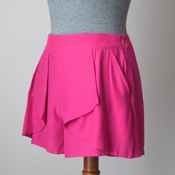 Parker Origami Ruffle Front Silk Shorts Size XS - Picture 2 of 8